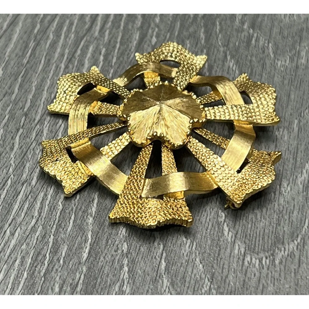 Vintage MONET Gold‎ Tone Textured & Smooth Geometric Brooch Pin Signed